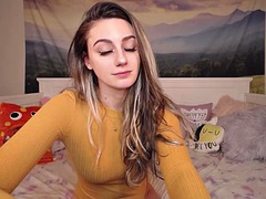 Hot brunette squirt masturbating on webcam