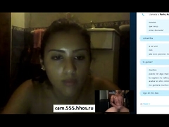 Brunette chubby amateur teen plays on webcam